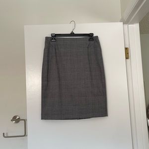 Sharp Ann Taylor skirt 8P